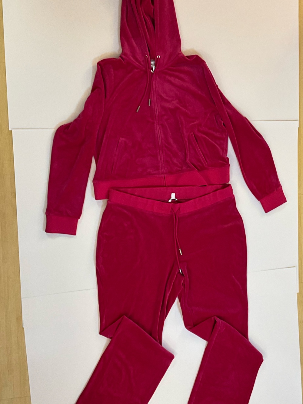 Juicy Couture Pink Velour Tracksuit Set - Rhinestone Gothic Back Logo - Size 1X - Picture 3 of 16